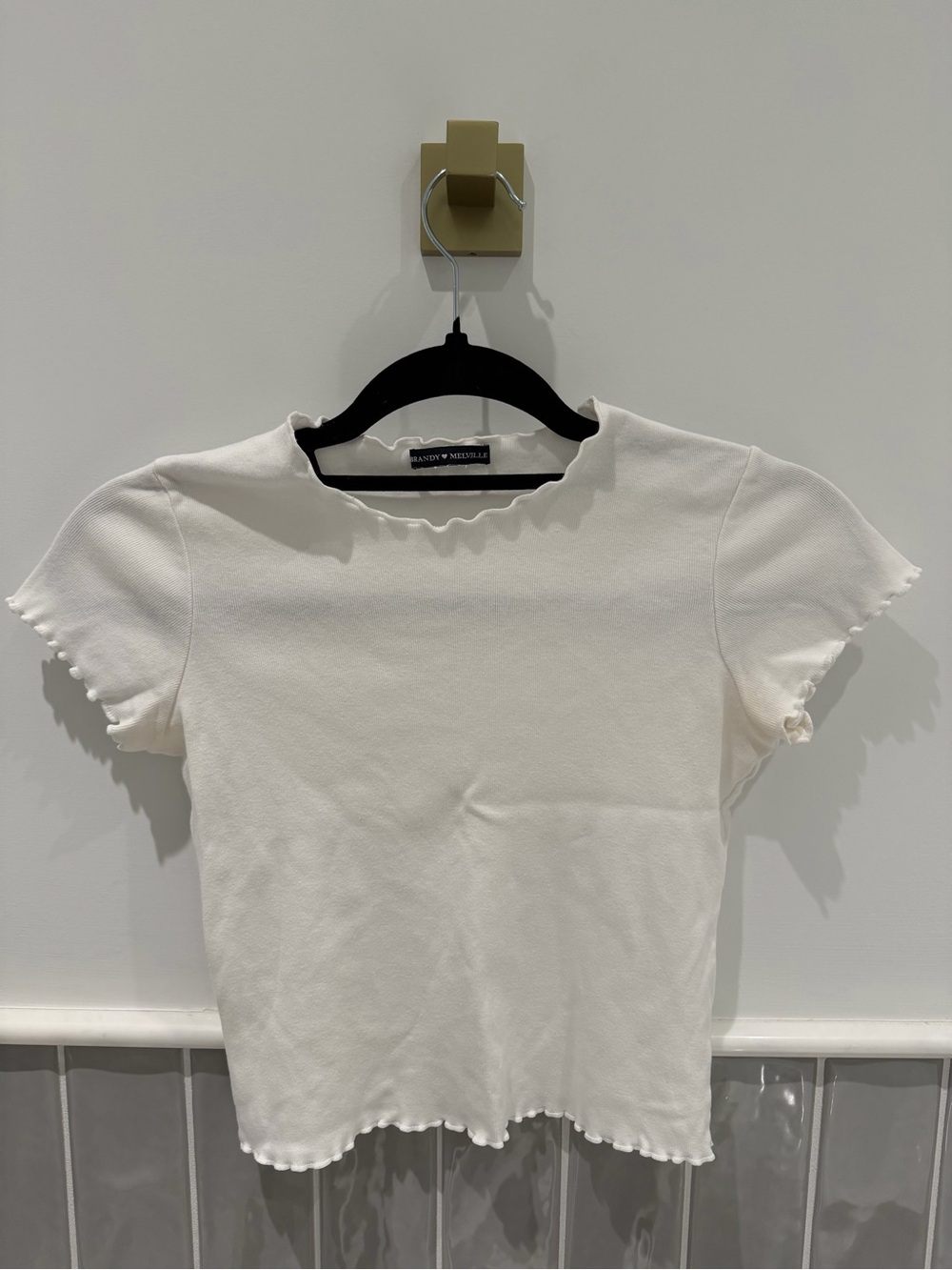 Women’s White Ribbed Short-Sleeve Top